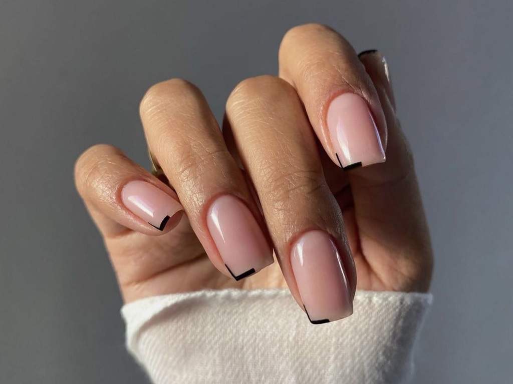 TIPS AND TRICKS TO MAKE YOUR NAIL DESIGN STAND OUT